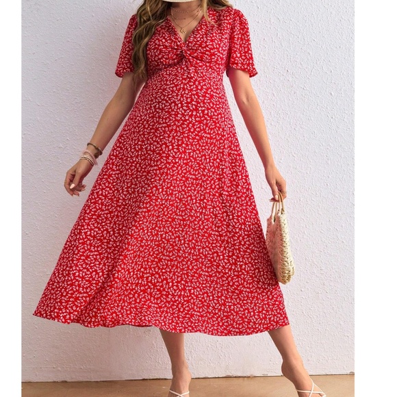 Maternity Floral Print Twist Front Butterfly Sleeve Dress - Picture 2 of 5